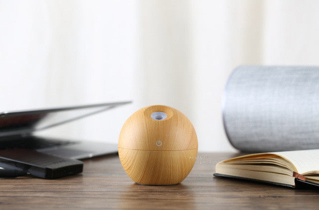 Essential Oil Diffuser 130ML LED Ultrasonic Cool Mist Aroma Air Humidifier USB Air Purifier for Office Home Bedroom Living